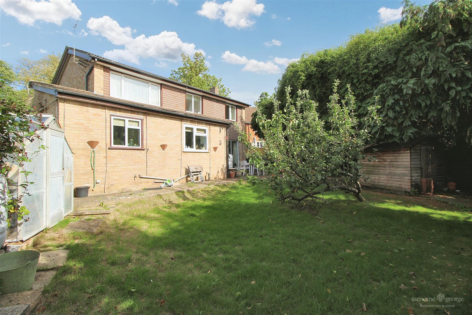 Fircroft Close, Tilehurst, Reading